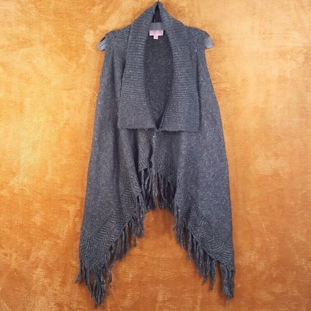 ROMEO & JULIET Womens Sweater Large Gray Vest Shawl Collar Fringe Chunky Knit